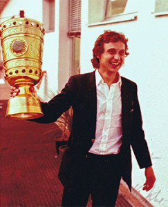 Pokalgewinn: Flocke mit dem Cup (1978).