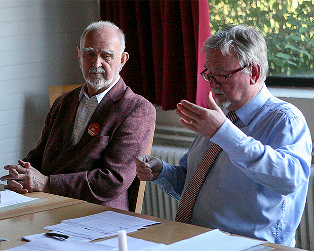 Moderator und Referent: Alt-Bürgermeister Klaus D. Richter und Lothar Brecht (von links). Fotos: Bratke