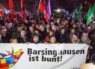 1500 friedliebende Demonstranten – und ein stummer Schrei nach Liebe