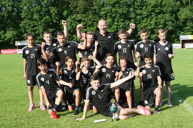 Titelträger Nummer 1: Die U13 des JFV Calenberger Land gewann die Konkurrenz der D-Junioren.