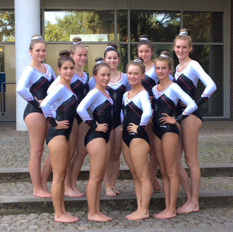 Vizemeisterinnen auf norddeutscher Ebene: Kirchdorfs Team mit Paula Dietrich, Marcia Menzel, Anna Hahn, Rahel Wedekind, Mara Betbadel, Lena Schart, Marie Hunte, Sophie Himmelseher und Hannah Schwerdtner (von links).