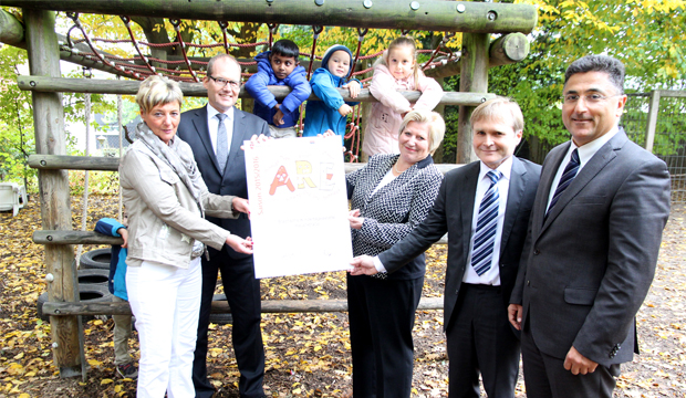 urkundenuebergabe-cornelia-rundt