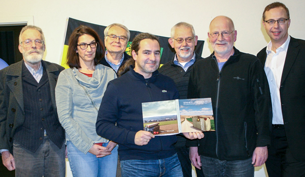 Bei der Präsentation (von links): Kord Buße, Melanie Schäfer, Lothar Kutsch, Gustavo Porro Martinez, Klaus Delto, Eckard Steigerwald und Tobias Fischer. Foto: Bratke