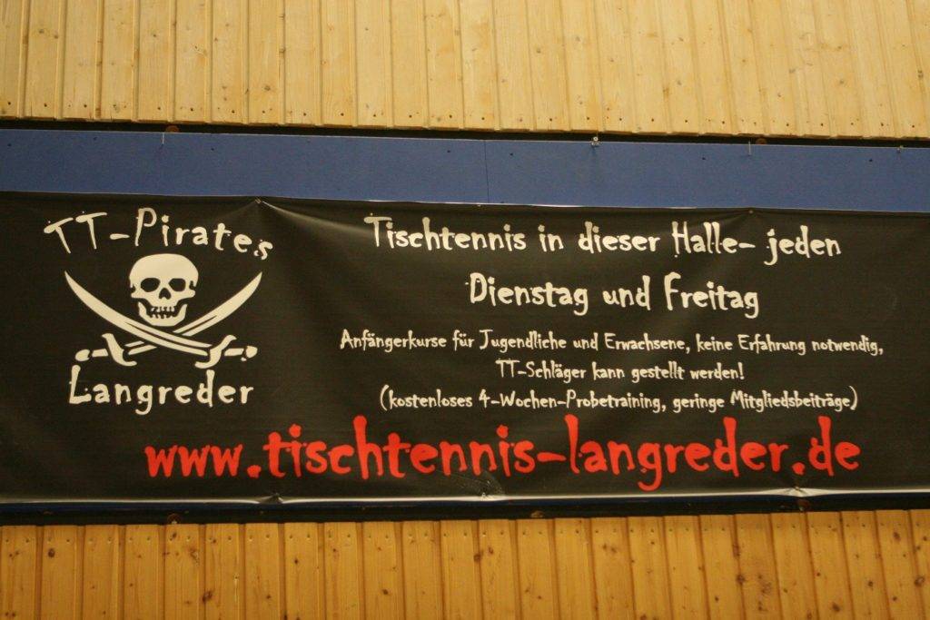 Vereinswerbung: Aktuell bieten die TT-Pirates kostenlose Schnupperkurse für Schüler an. Nähere Infos sowie Voranmeldungen per Mail an info@tischtennis-langreder.de. Fotos: Bratke/privat