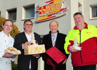 Freuen sich auf eine schöne Seniorenweihnachtsfeier: Von links Hendrik Mordfeld, Klaus Fricke, Reinhard Meyer und Jens Meier.