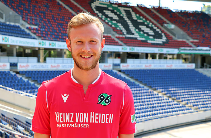 Cedric Teuchert - Hannover 96