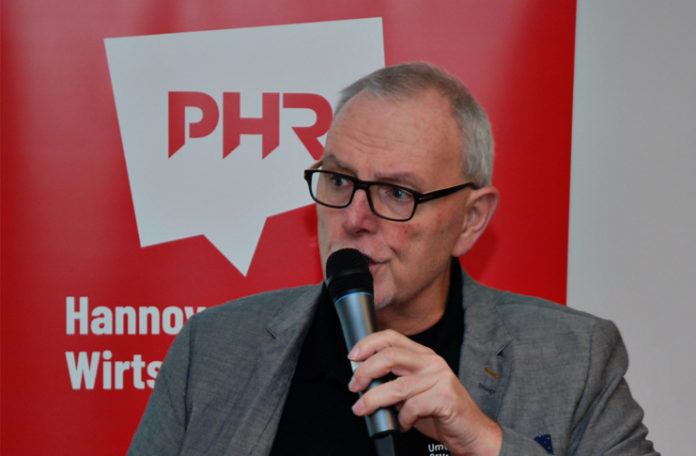 Bernd Bühmann wurde jetzt als Vorstandsvorsitzender von Pro Hannover Region bestätigt. In dieser Funktion will er an der strategischen Neuausrichtung des seit dem Jahr 2000 bestehenden Wirtschaftsnetzwerkes arbeiten. Foto: Harald Langguth