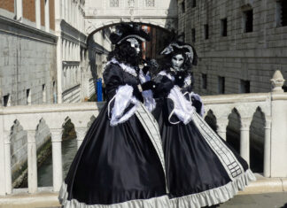 Fotoausstellung „Karneval in Venedig“ im KunstGang der MHH